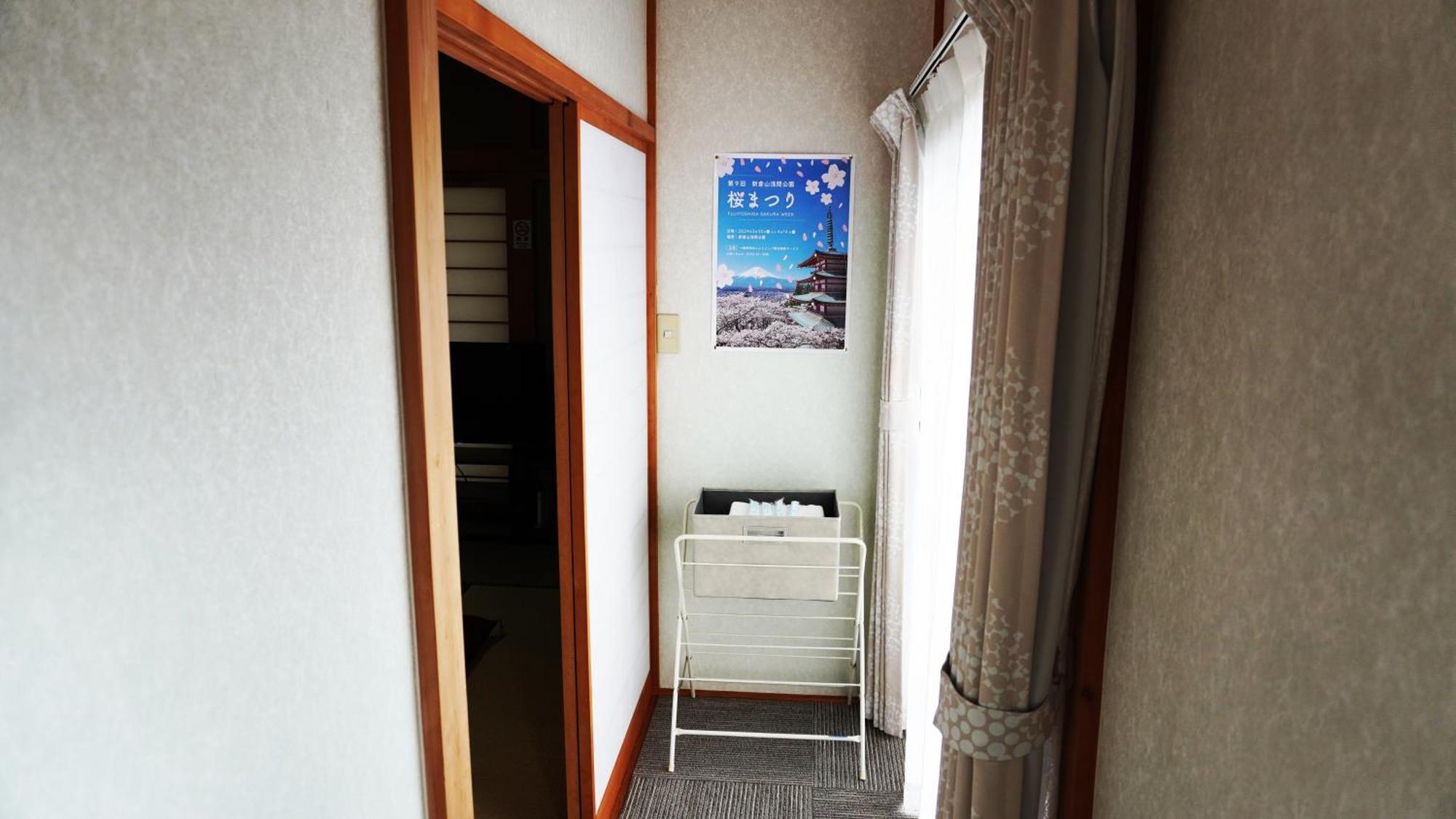 富士山を眺められる宿 ゲストハウス花水木 Nishikatsura ภายนอก รูปภาพ
