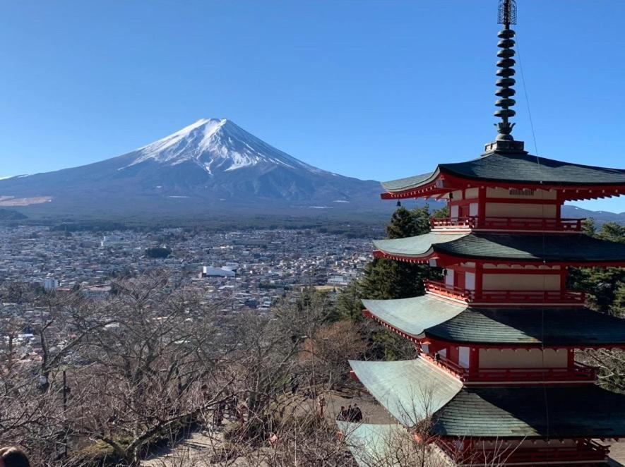 富士山を眺められる宿 ゲストハウス花水木 Nishikatsura ภายนอก รูปภาพ